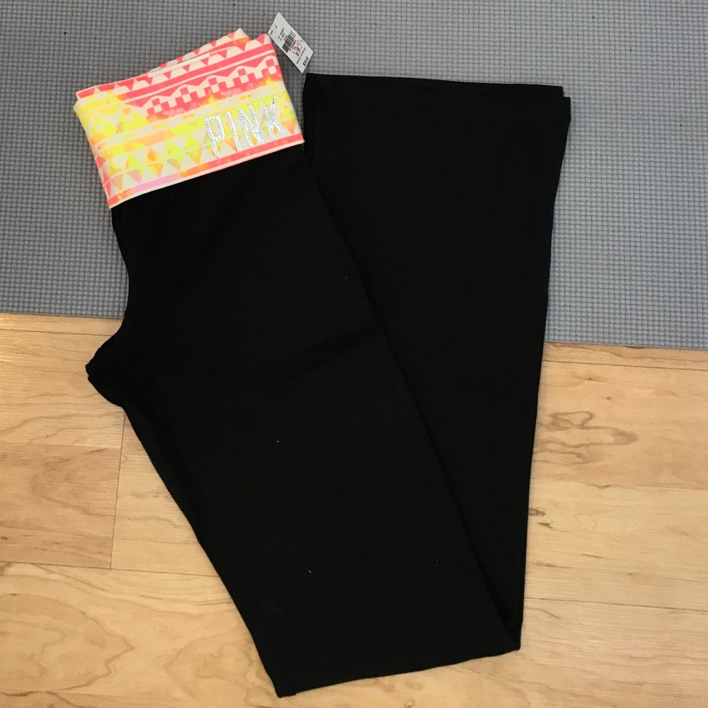 NWT✨ PINK boot-cut yoga pants